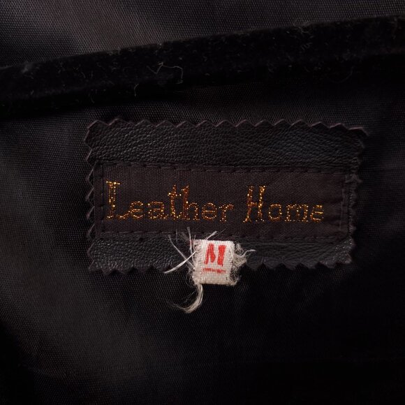 Wing-embroidered Leather Jacket - Picture 8 of 10